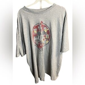 ☃️$5☃️ Mickey and gang distressed decal, Heather Gray short sleeve shirt. NWOT